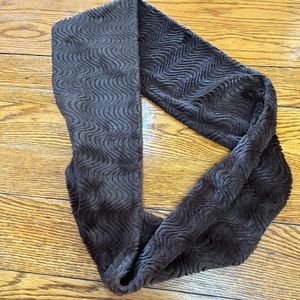 Fake fur infinity scarf.  Brown.  Great condition.